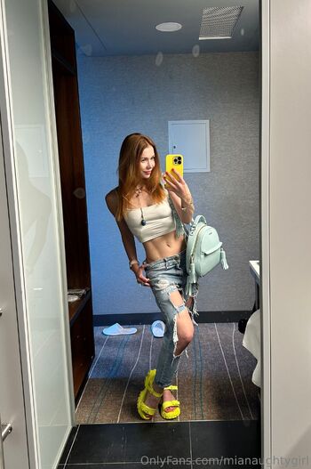 Mia / mianaughtygirl nude photo #26