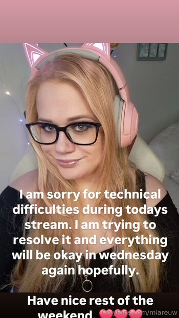 Mia / miareuw nude photo #1