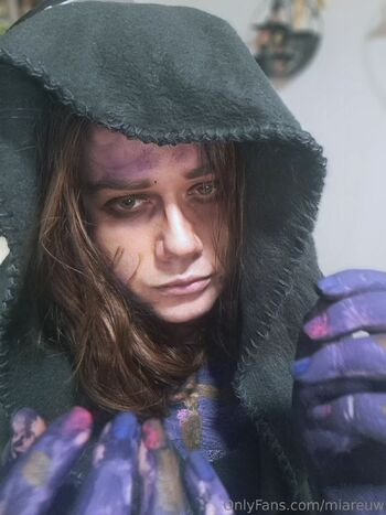 Mia / miareuw nude photo #10