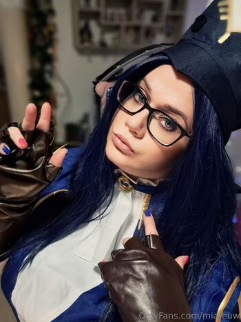 Mia / miareuw nude photo #13