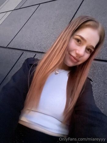 MIa / miareyyy nude photo #10