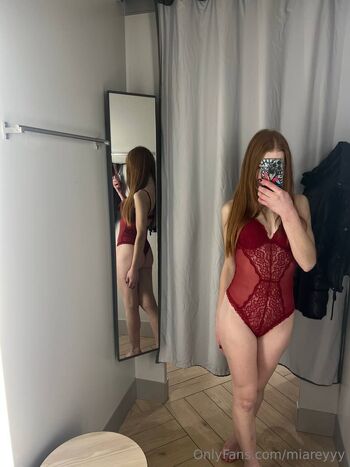 MIa / miareyyy nude photo #13
