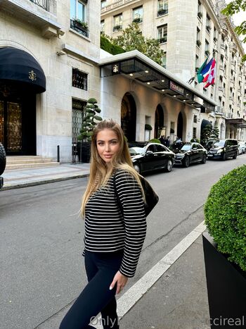 Mia Ricc / miariccireal nude photo #6