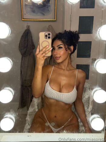 Mia Soret / miasorety nude photo #20