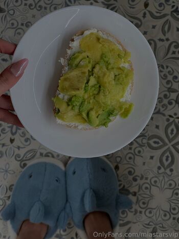 Mi / miastarsvip nude photo #7