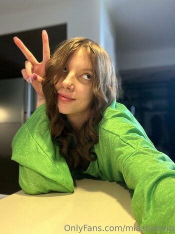 Mi / miastarsvip nude photo #23