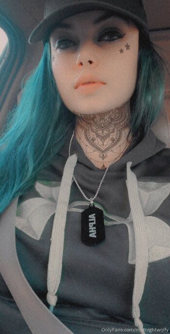 Alph / midnightwolfy nude photo #2