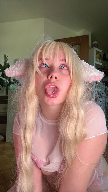 Mika Tya / mika_tyan nude photo #1