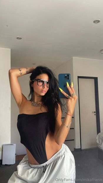 𝓜𝓲𝓴𝓪 𝓕𝓻𝓪𝓷𝓷 / mikafrann nude photo #4