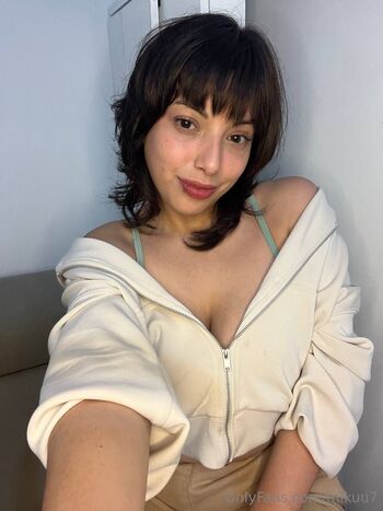 Mik / mikuu7 nude photo #31