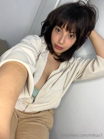 Mik / mikuu7 nude photo #35