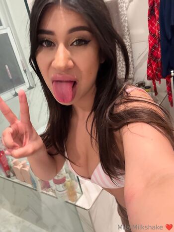 Mila Milkshake / mila.milkshake / milkshakeentertainment / realmmxx nude photo #21