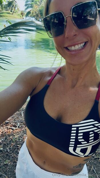 𝓜𝓲𝓵𝓪 𝓙𝓪𝓶𝓮𝓼 / mila_james nude photo #23
