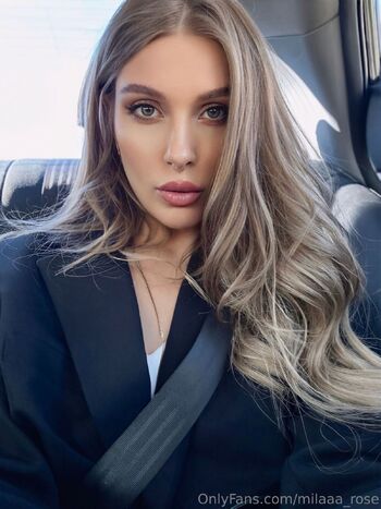 Mila Ros / milaaa_rose nude photo #1