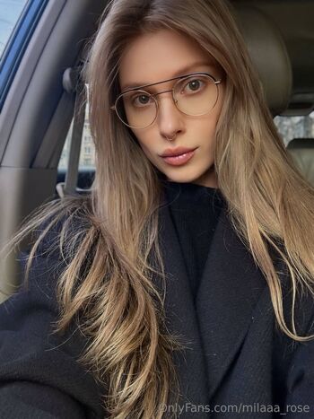 Mila Ros / milaaa_rose nude photo #9