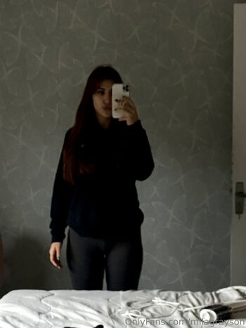 Mil / milagrayson nude photo #3