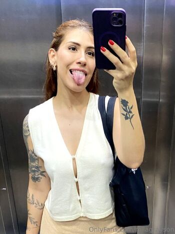 Mil / milagrayson nude photo #5