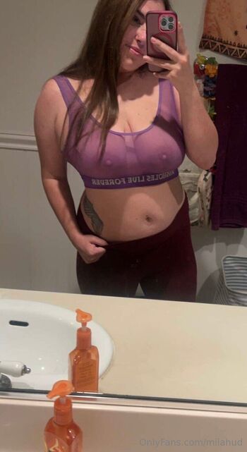 Mila Huddleston / milahud nude photo #10