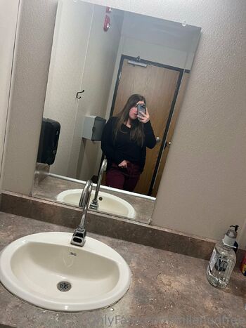 Mila Huddleston FRE / milahudfree nude photo #17