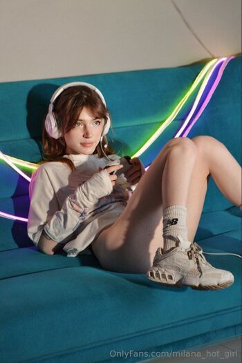 Milan / milana_hot_girl nude photo #34