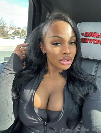 Milan / milandior3 nude photo #20