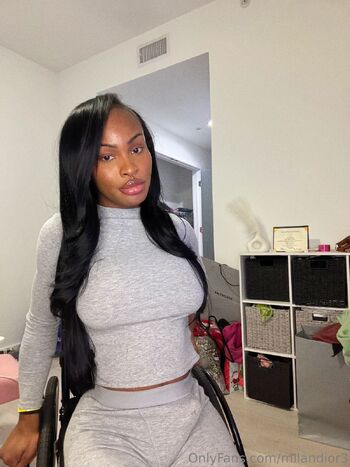 Milan / milandior3 nude photo #28