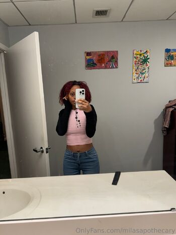 Mil / milasapothecary nude photo #1