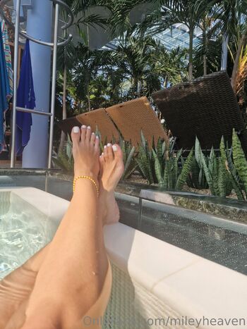 Nurse Miley / mileyxheavenx nude photo #9