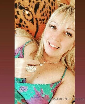 Mili-Puss / mili_pussy nude photo #11