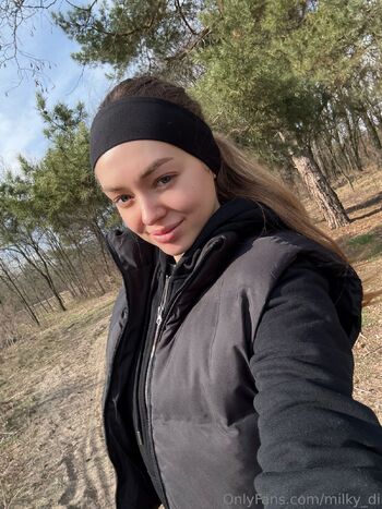 Milky D / milky_di nude photo #15