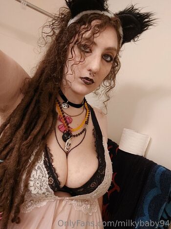 Natural Thicc Milky Momma / milkybaby94 nude photo #6