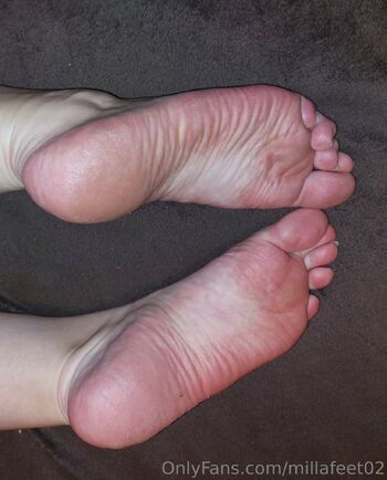 Milla Fee / millafeet02 / millas_feeet nude photo #3