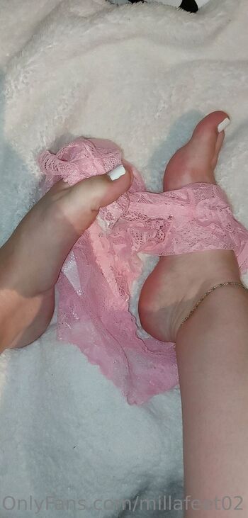Milla Fee / millafeet02 / millas_feeet nude photo #14