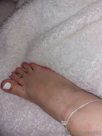 Milla Fee / millafeet02 / millas_feeet nude photo #19