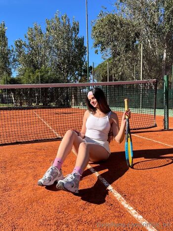 Millie / millie_mi nude photo #16