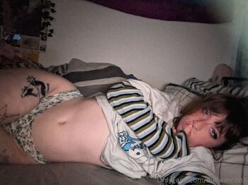 Millie / milliemoon3 nude photo #18