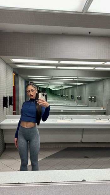 Millylov / millylove77 nude photo #1