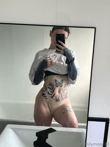 MilyMoon2 / milymoon22 nude photo #6