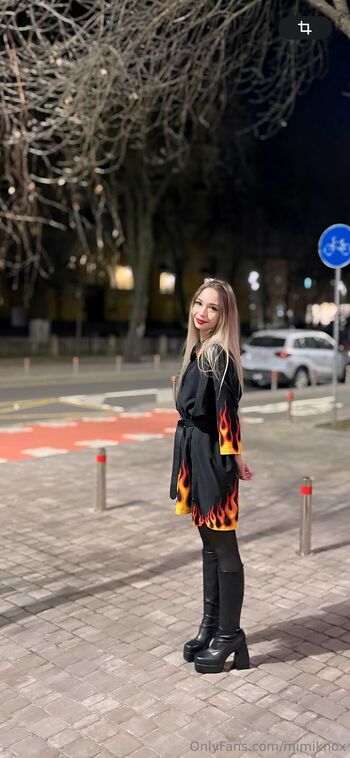 OnlyFans / mimiknox_official nude photo #9