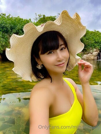 minamisall / minamisally nude photo #5