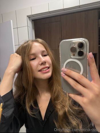 Mini Kriss / minikrisss nude photo #8