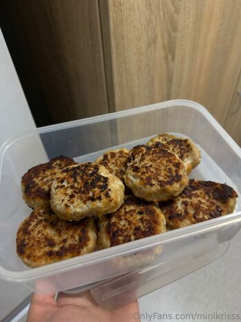 Mini Kriss / minikrisss nude photo #20