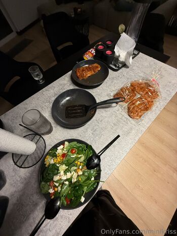 Mini Kriss / minikrisss nude photo #30