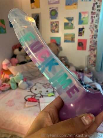 OnlyFans / minkastrawberry2 nude photo #8