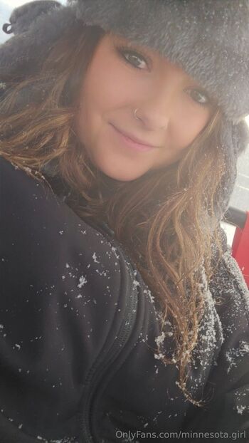 A / minnesota.girl / alextho.075 / mngirl075 nude photo #7
