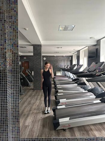 Mira Wonde / mira_wonder nude photo #5