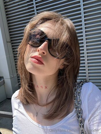 Mira Wonde / mira_wonder nude photo #7