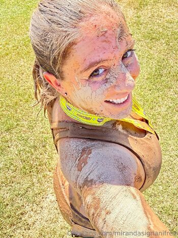 Miranda Signan / mirandasignanifree nude photo #11