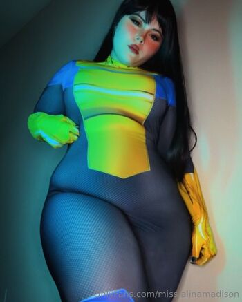 Alin / miss.alinamadison nude photo #37