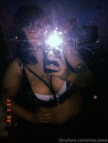 Miss Snow / miss.snow nude photo #3